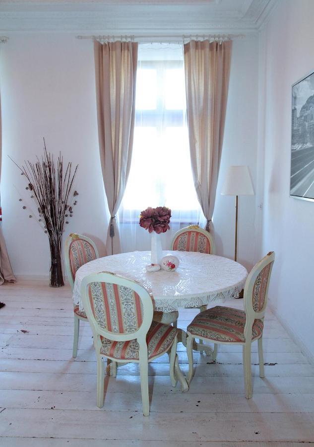 Grey Studio Apartment Wroclaw Exterior photo