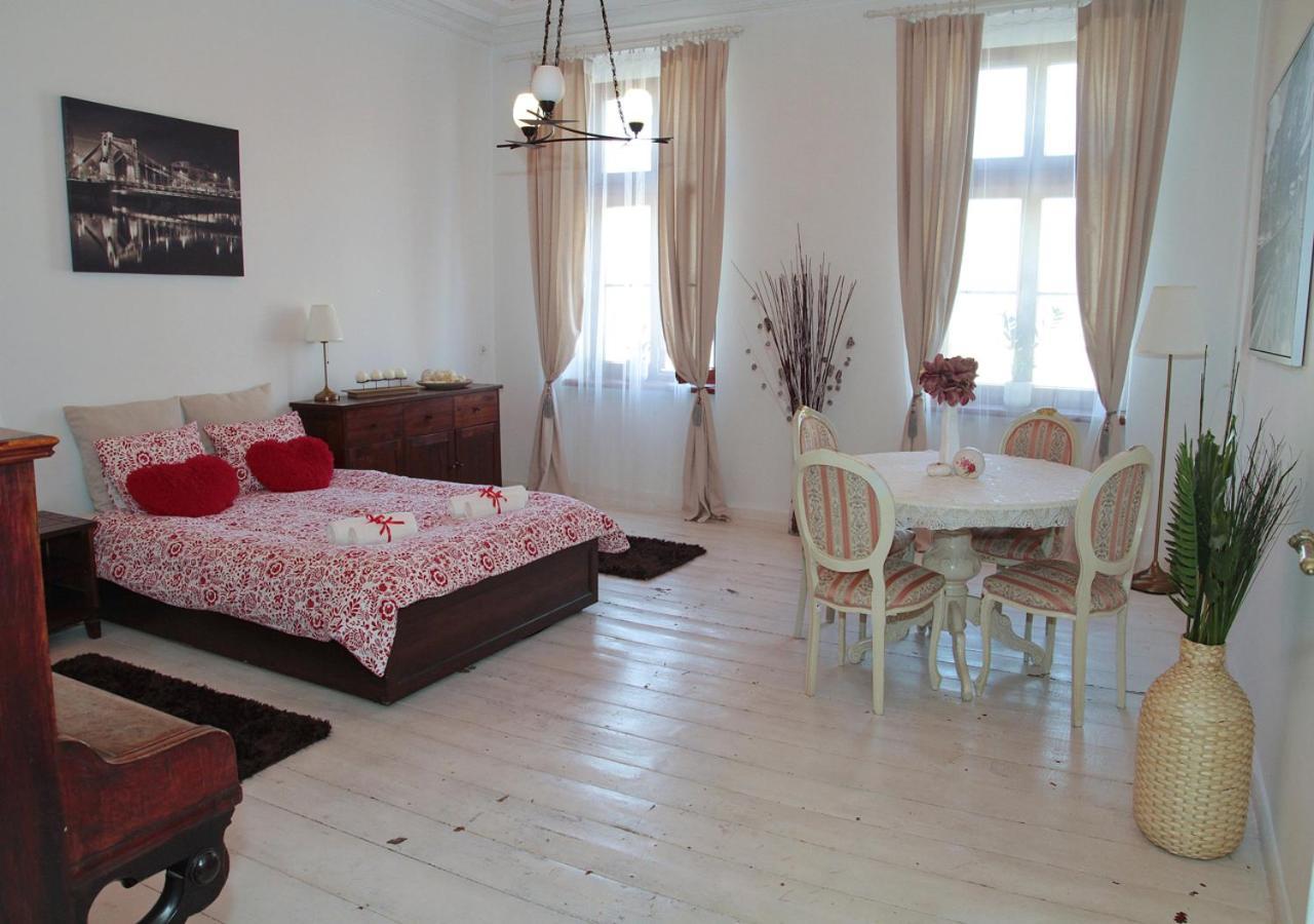 Grey Studio Apartment Wroclaw Exterior photo